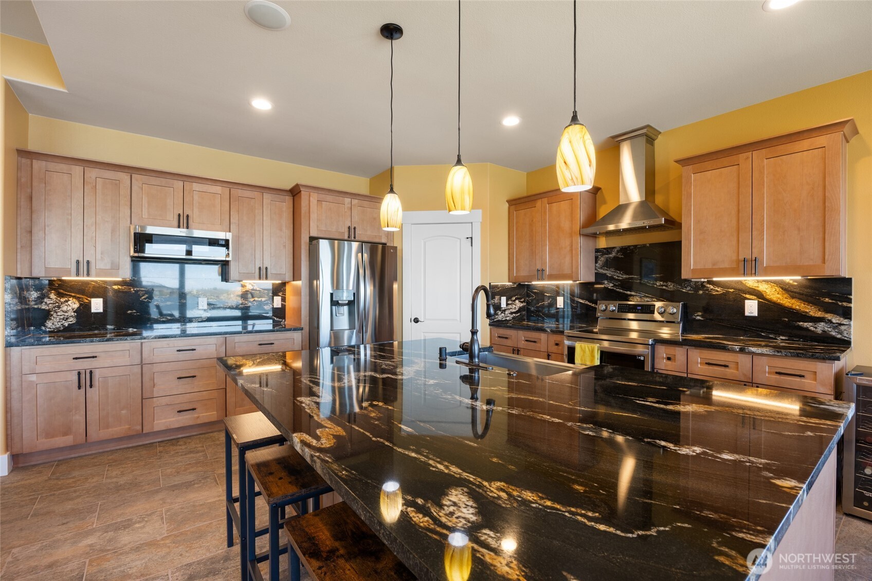 4065 NE Edwards Drive , Moses Lake, WA 98837