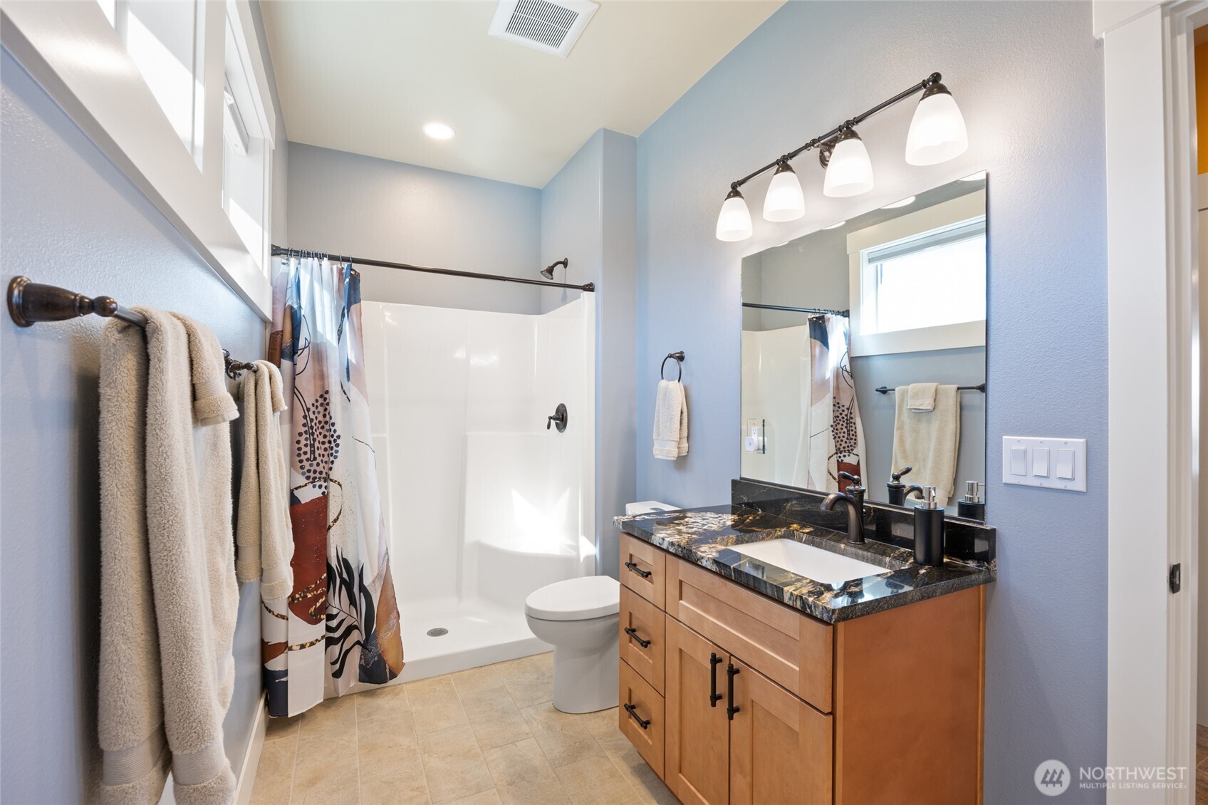 4065 NE Edwards Drive , Moses Lake, WA 98837