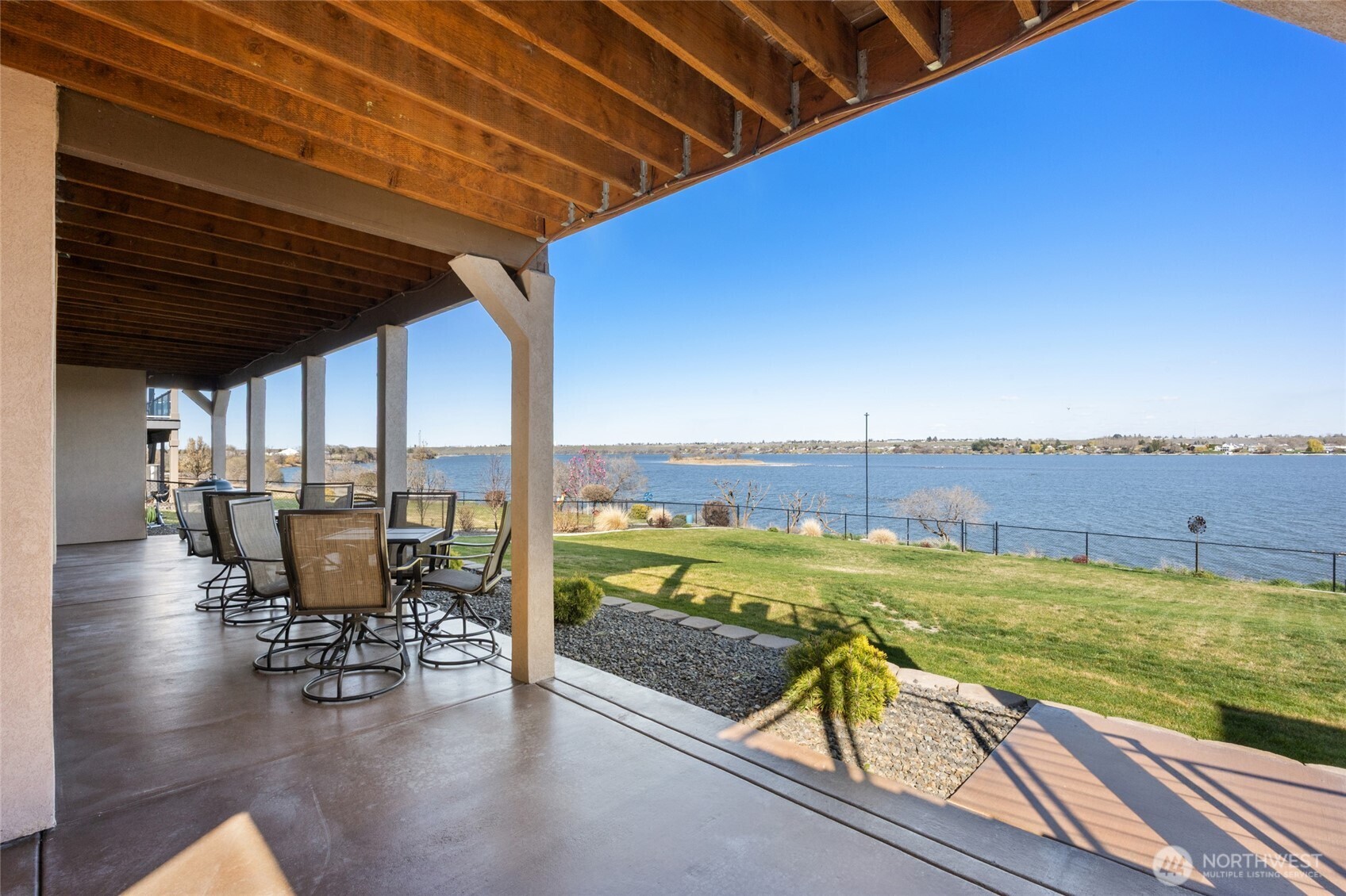 4065 NE Edwards Drive , Moses Lake, WA 98837