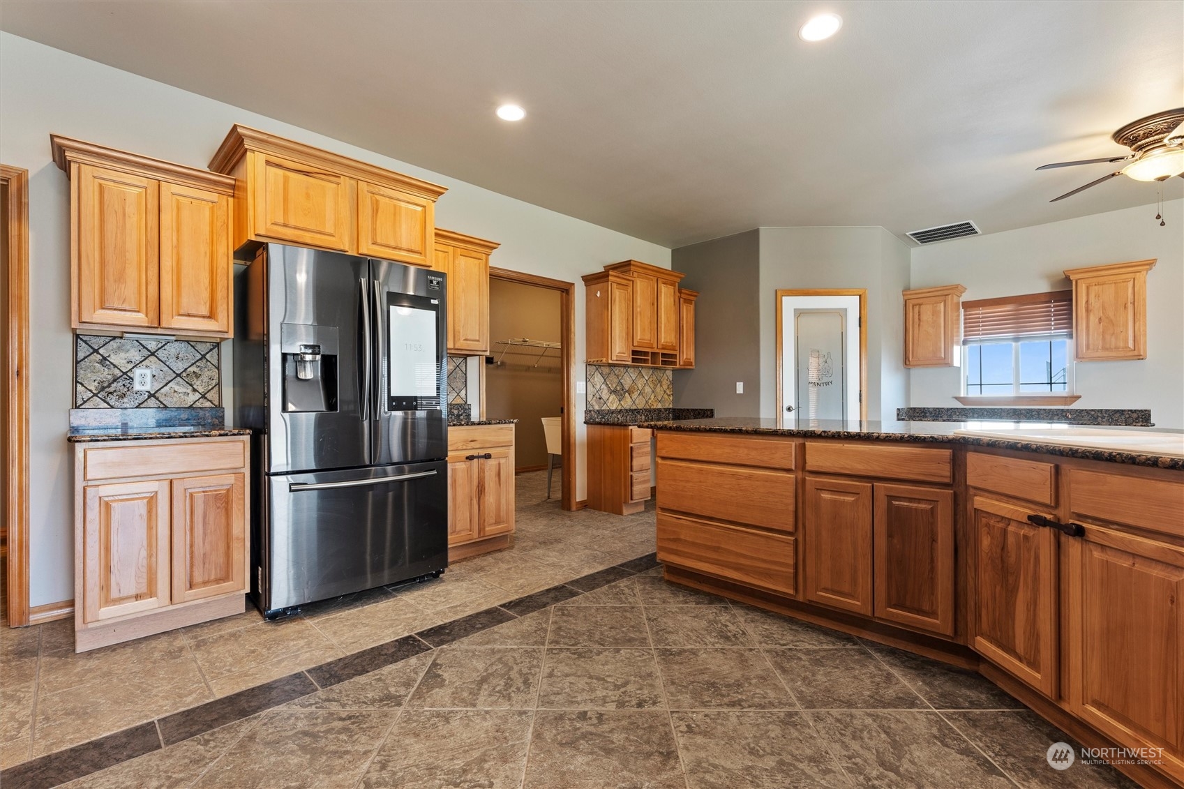 527 Road I.6 NE, Moses Lake, WA 98837