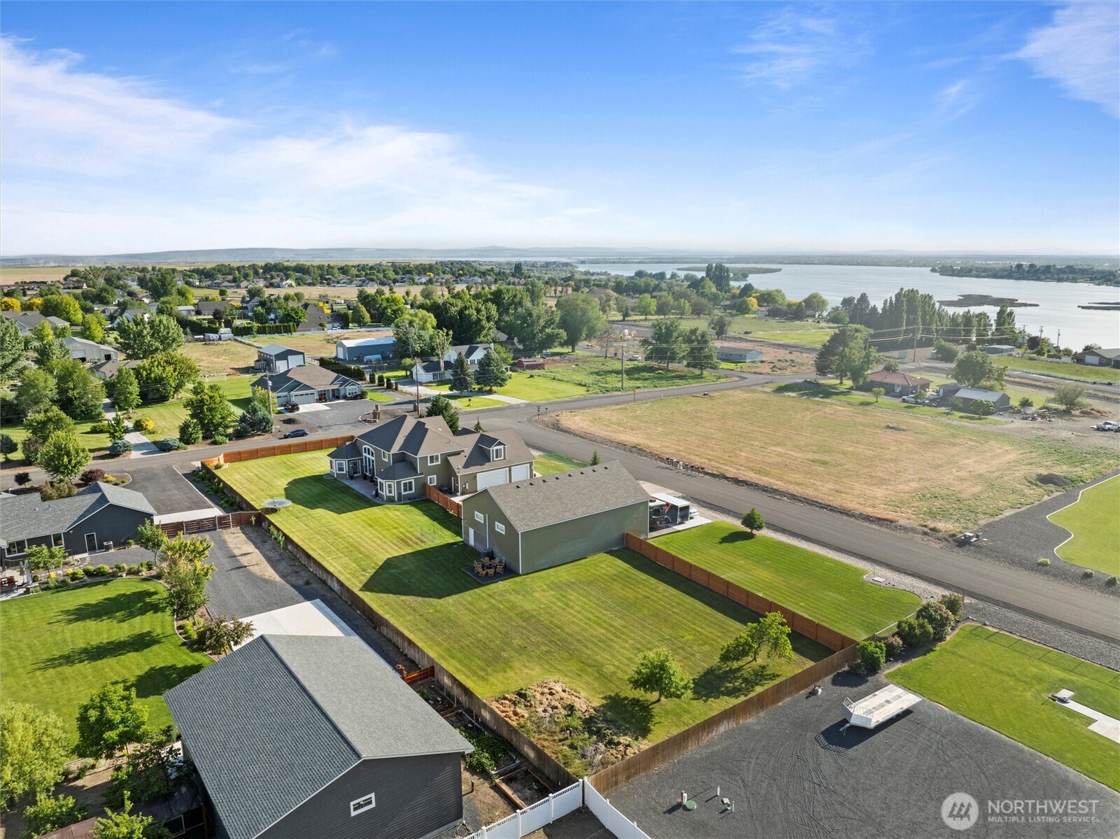 527 Road I.6 NE, Moses Lake, WA 98837