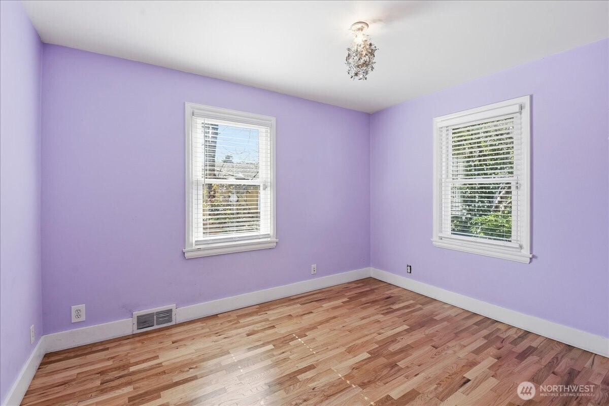 3803 42nd Avenue S, Seattle, WA 98118