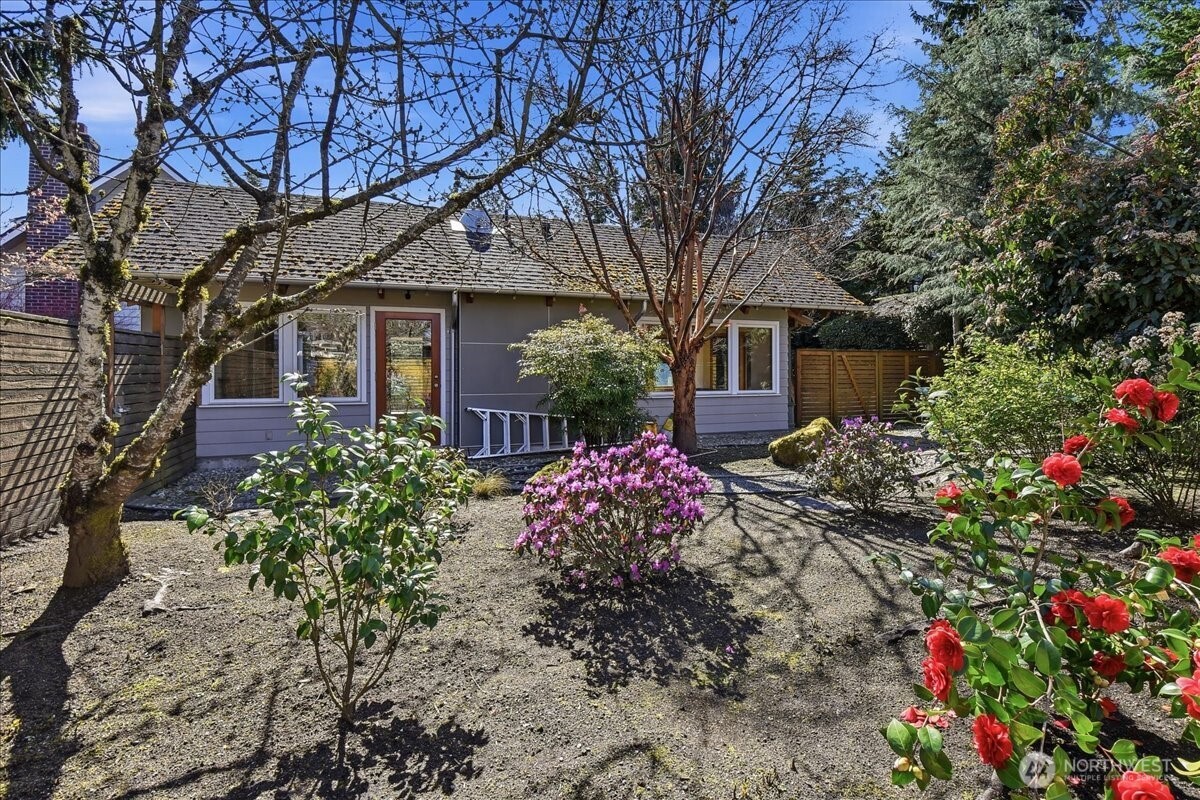 3803 42nd Avenue S, Seattle, WA 98118