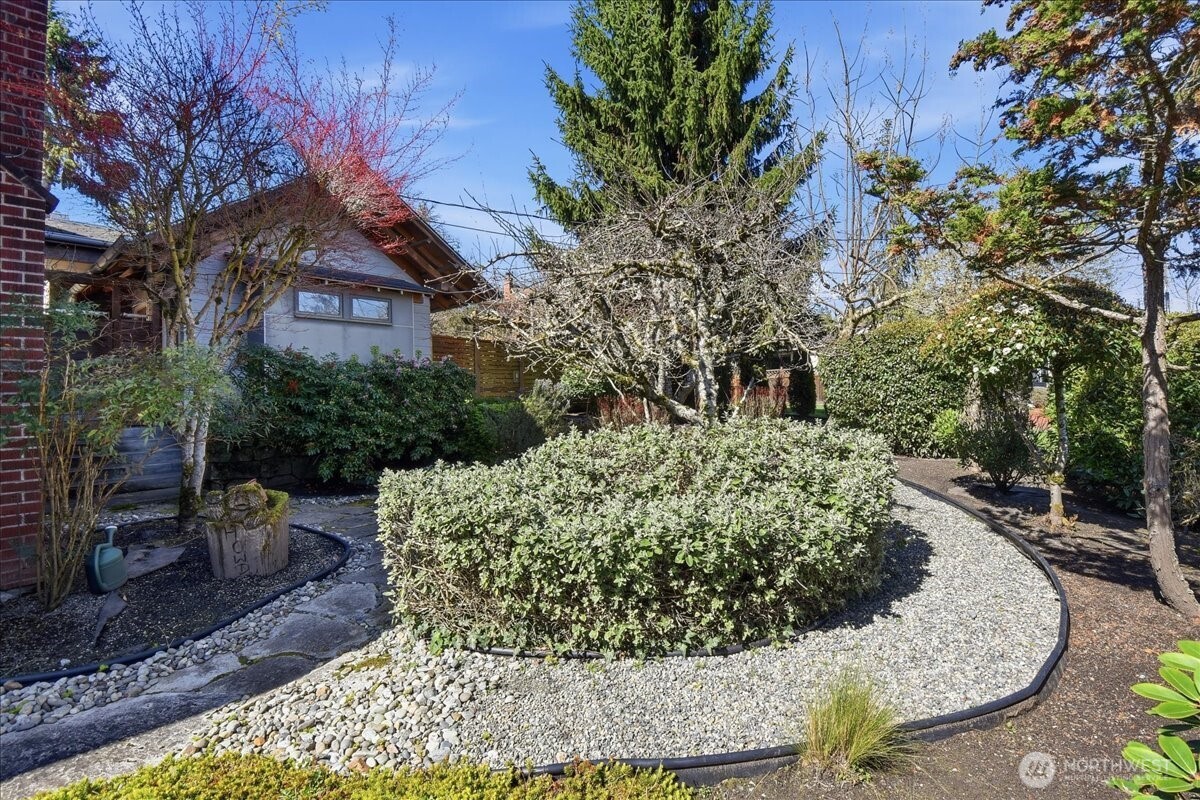 3803 42nd Avenue S, Seattle, WA 98118