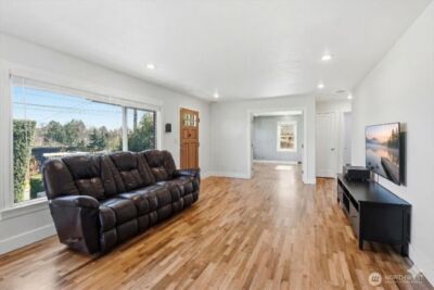 3803 42nd Avenue S, Seattle, WA 98118 - Photo 3