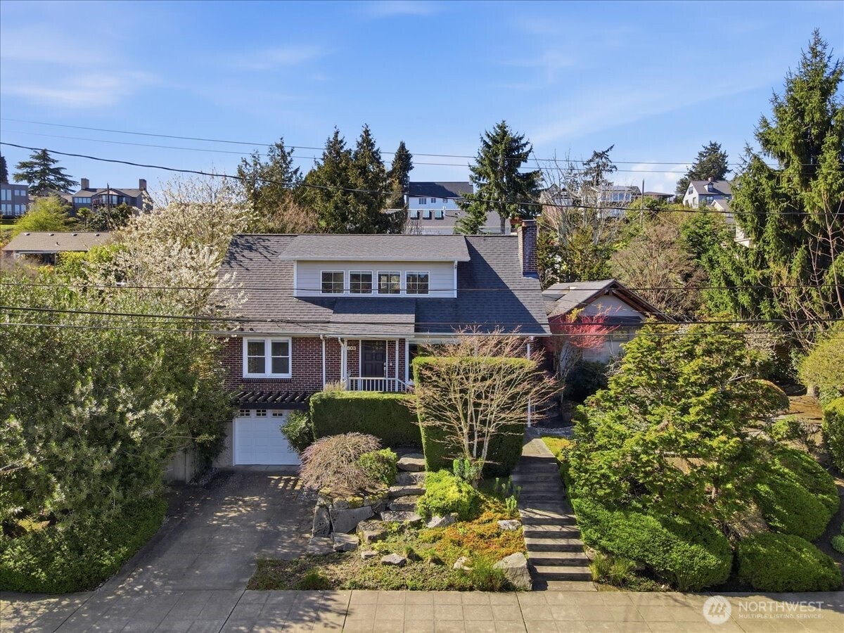 3803 42nd Avenue S, Seattle, WA 98118