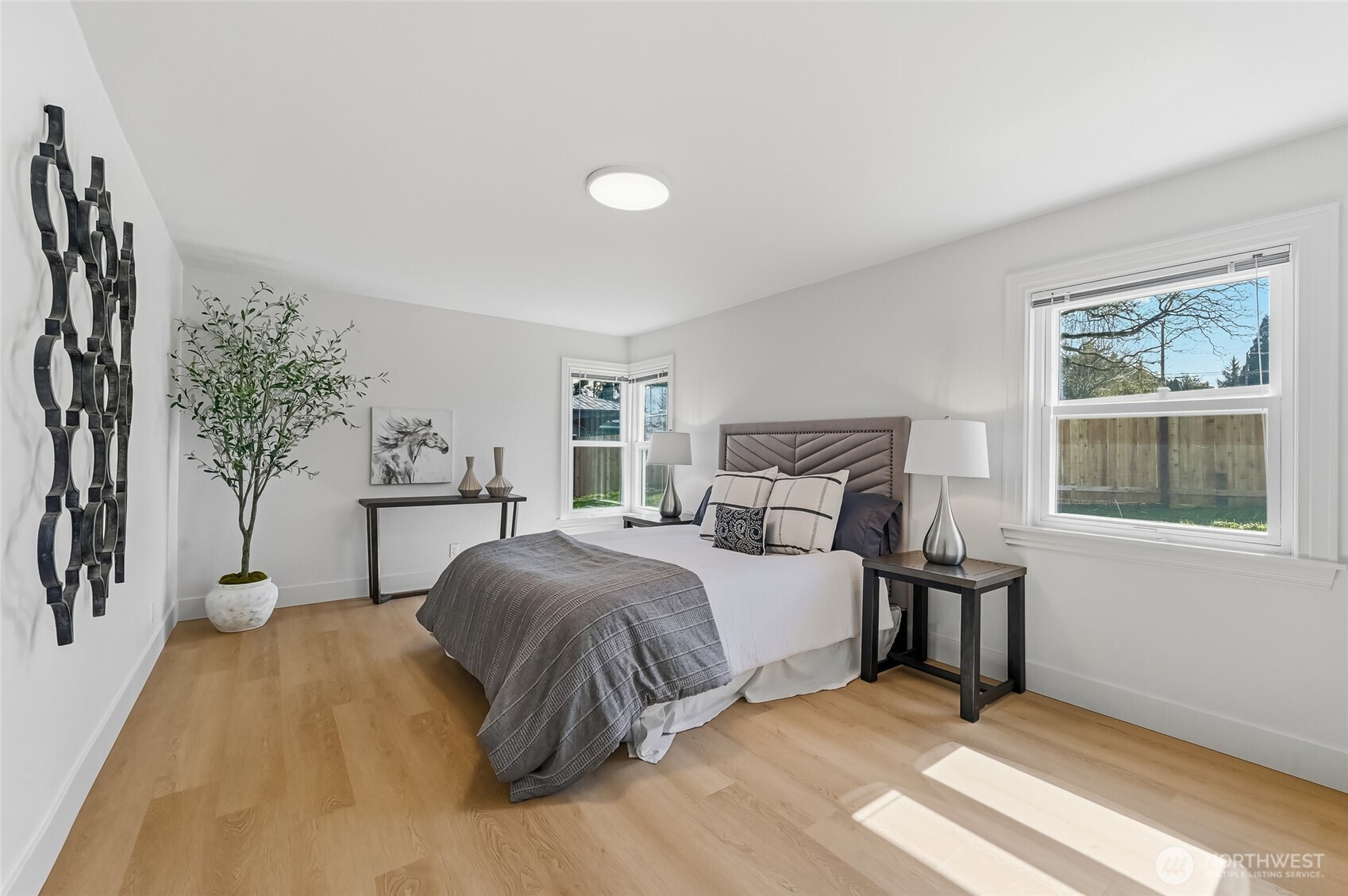 1221 S 101st Street , Seattle, WA 98168