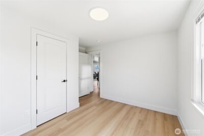 1221 S 101st Street , Seattle, WA 98168 - Photo 16