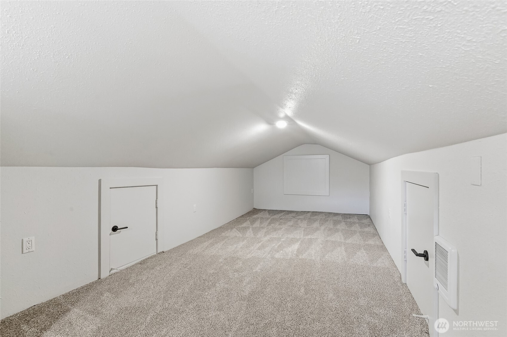 1221 S 101st Street , Seattle, WA 98168