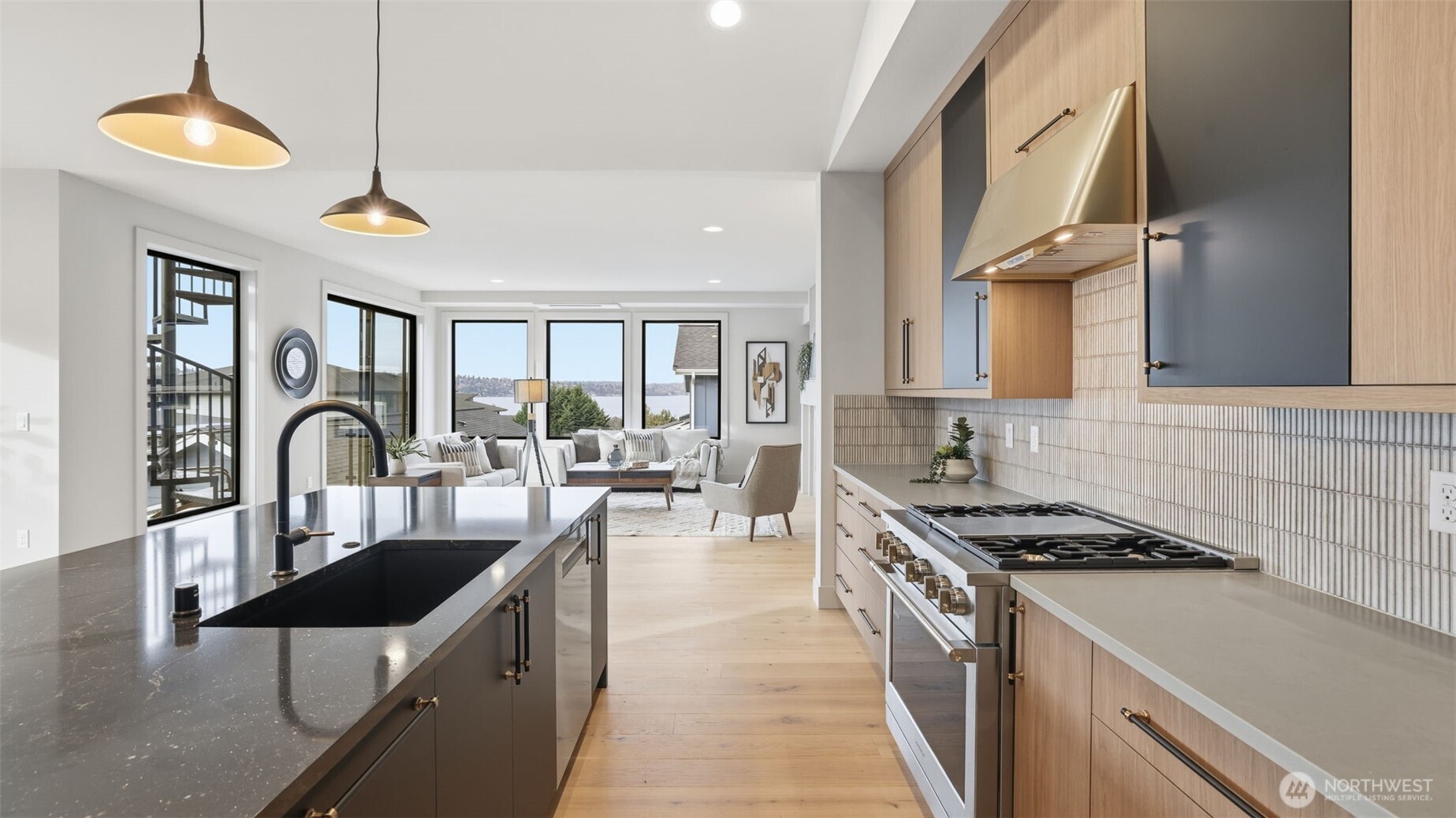 1015 N 35th Street , Renton, WA 98056