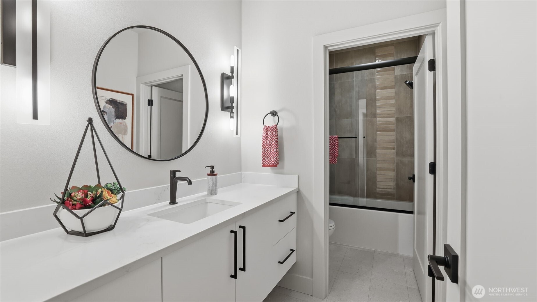 1015 N 35th Street , Renton, WA 98056