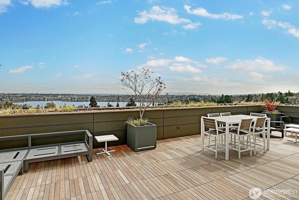 308 N 68th Street #205, Seattle, WA 98103