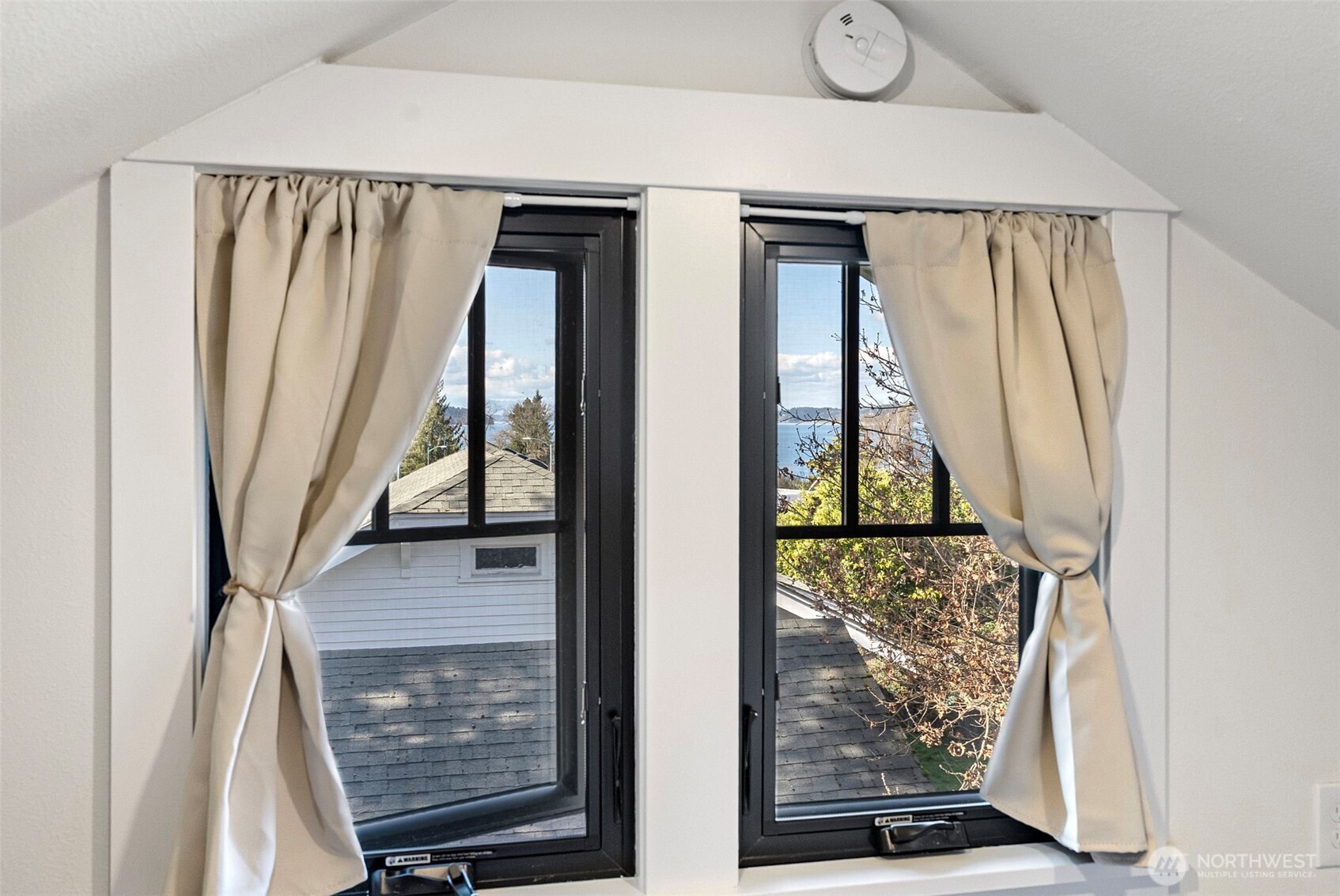 315 Steilacoom Street , Steilacoom, WA 98388