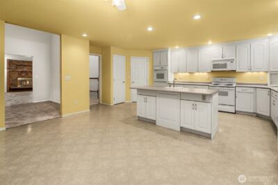 28033 194th Place SE, Kent, WA 98042 - Photo 11