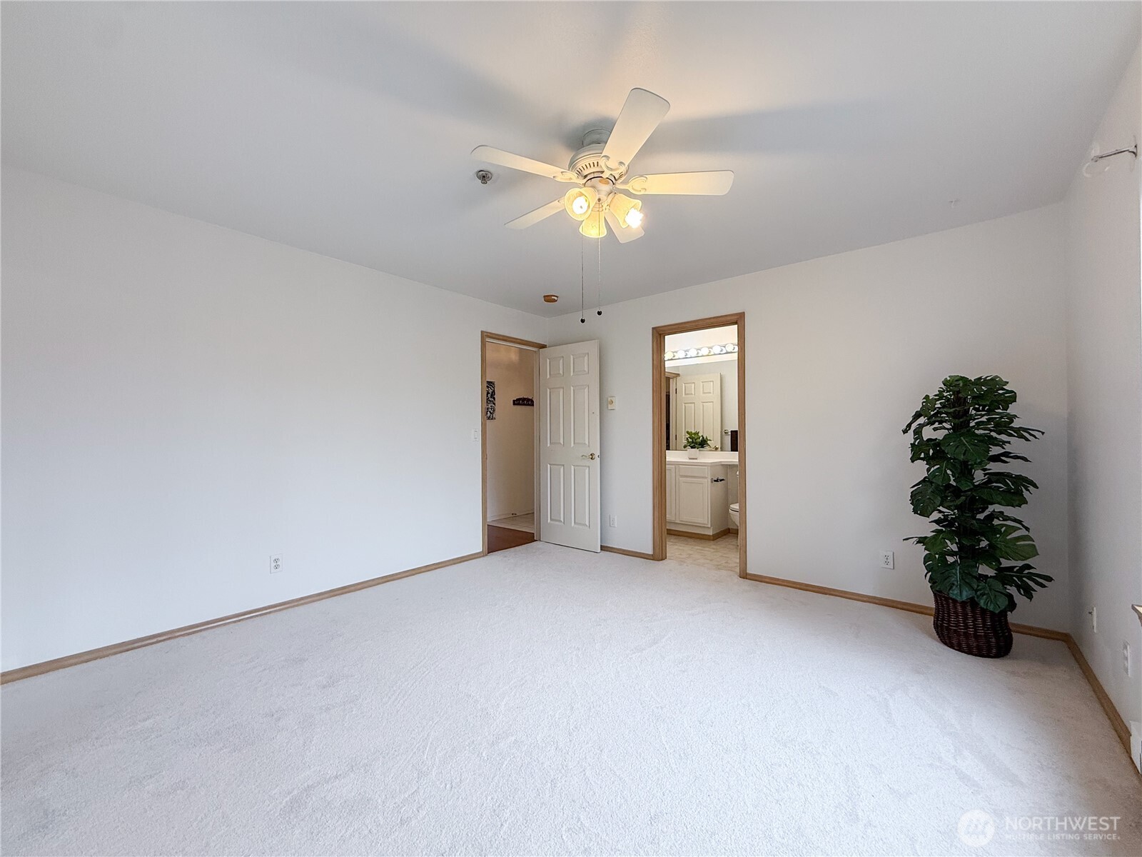 5620 14th Drive W #Q302, Everett, WA 98203