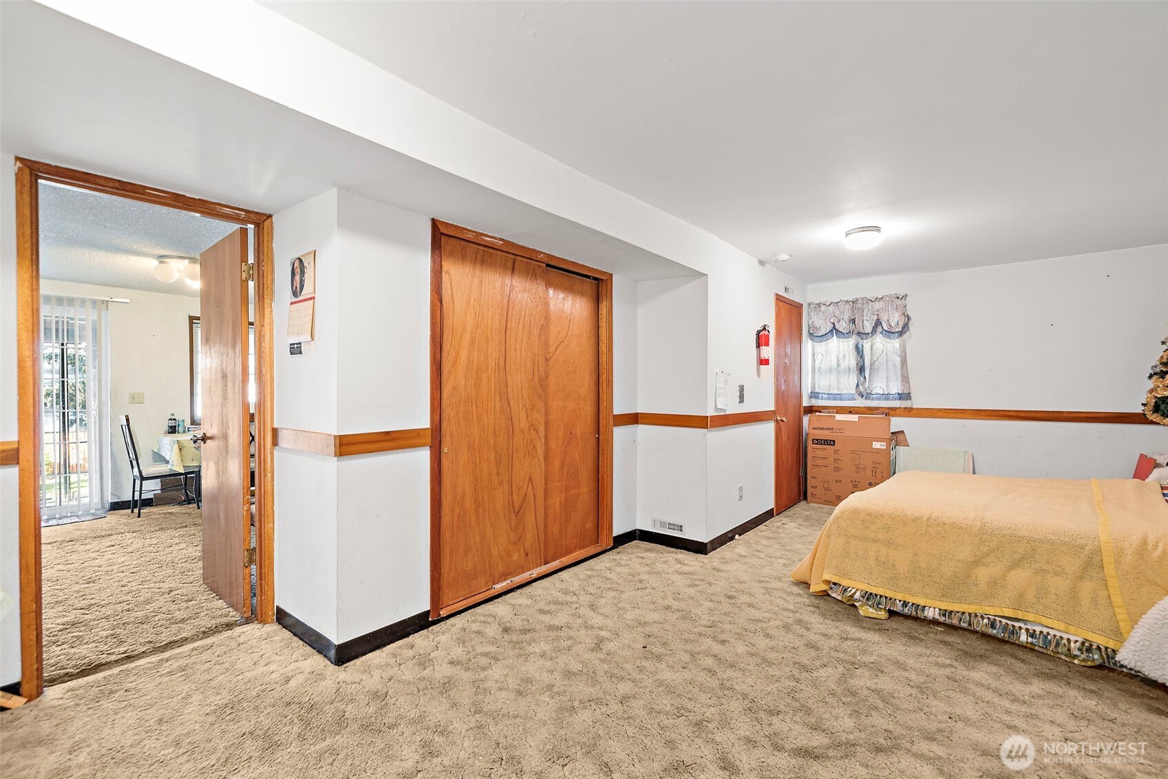 8829 20th Avenue SW, Seattle, WA 98106