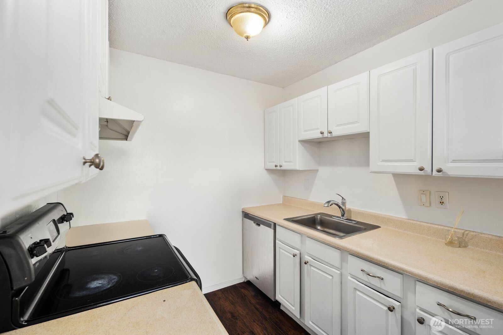 9623 S 248th Street #C8, Kent, WA 98030