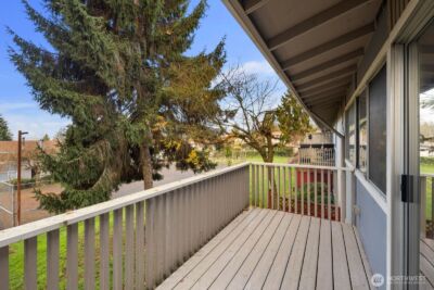 9623 S 248th Street #C8, Kent, WA 98030 - Photo 2