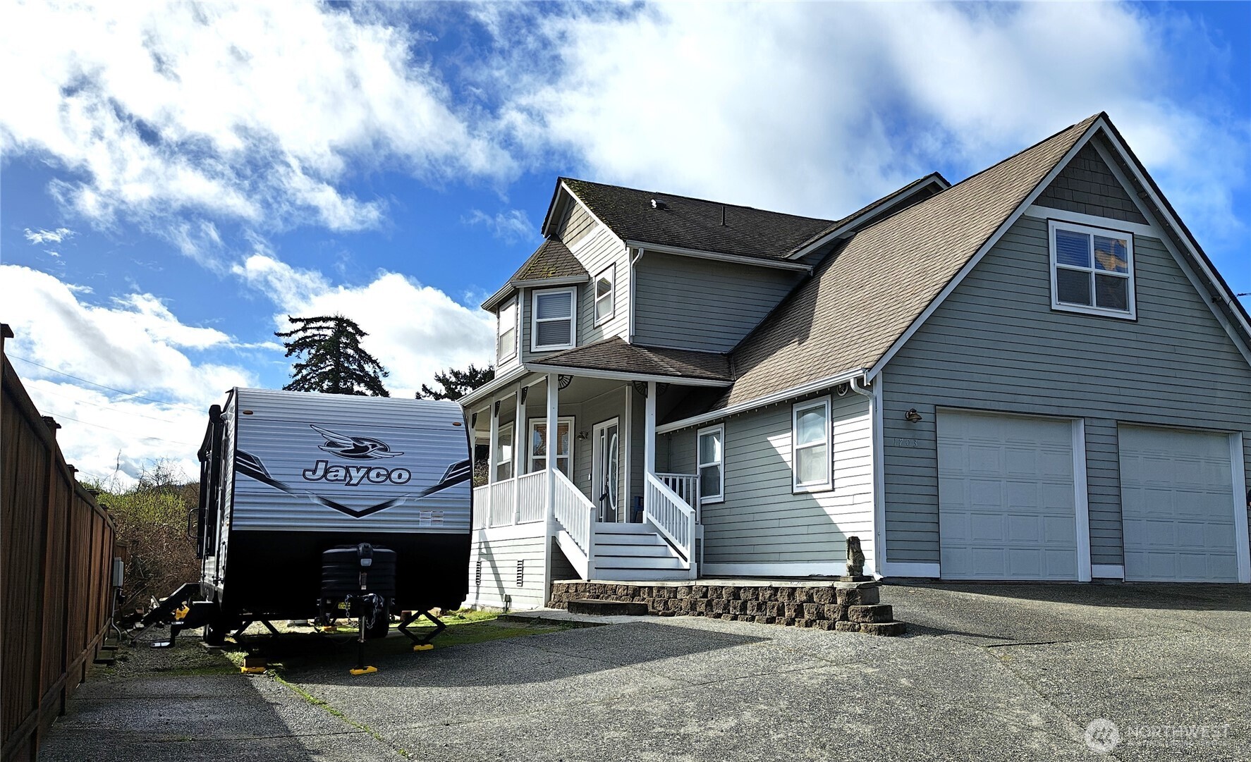 1703 32nd Street , Anacortes, WA 98221