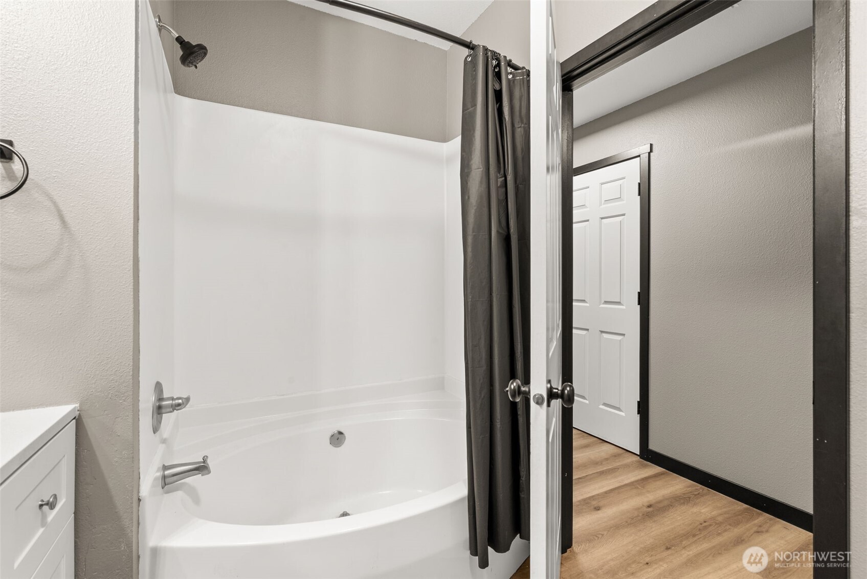 10015 186th Place E #111, Puyallup, WA 98375