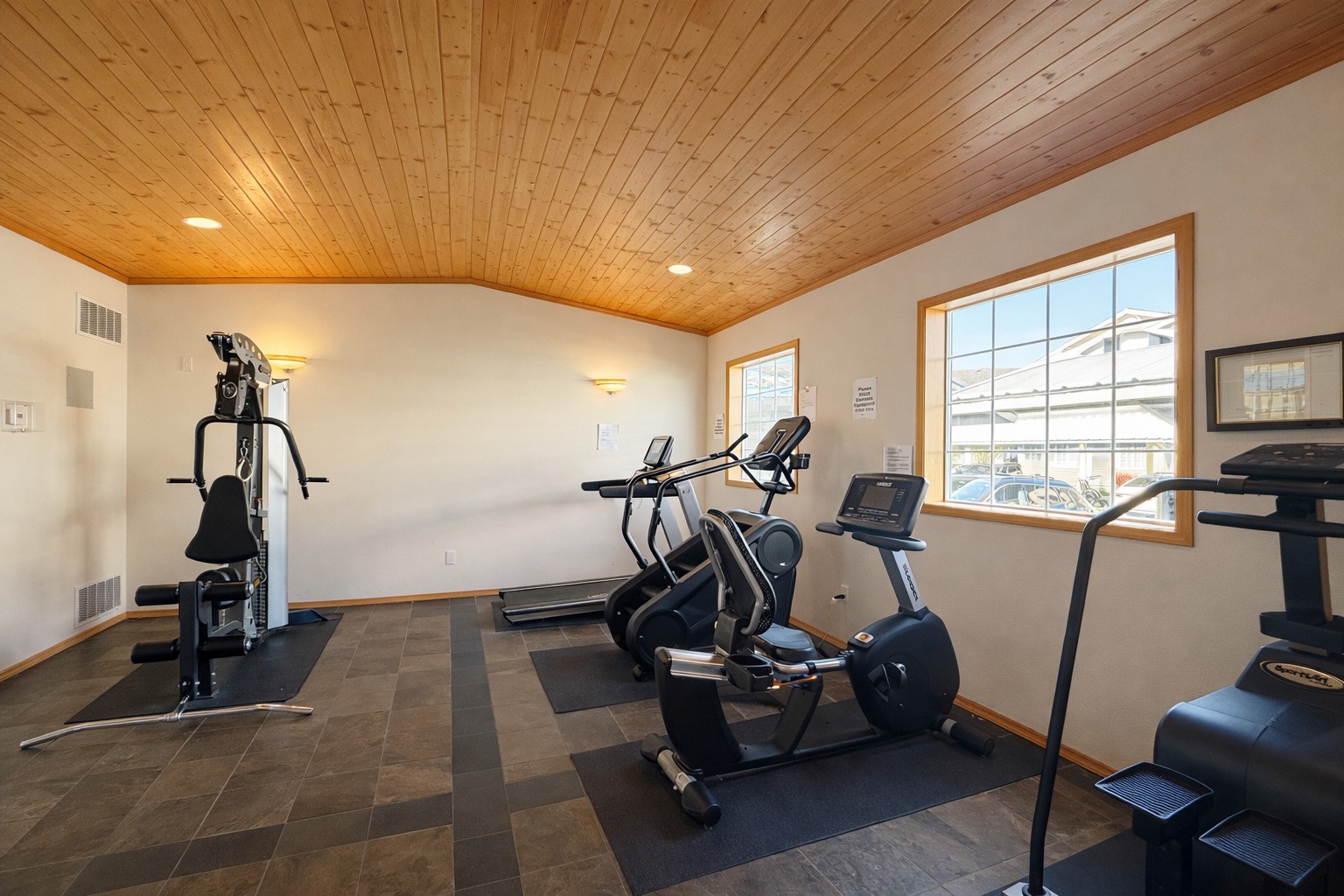 10015 186th Place E #111, Puyallup, WA 98375