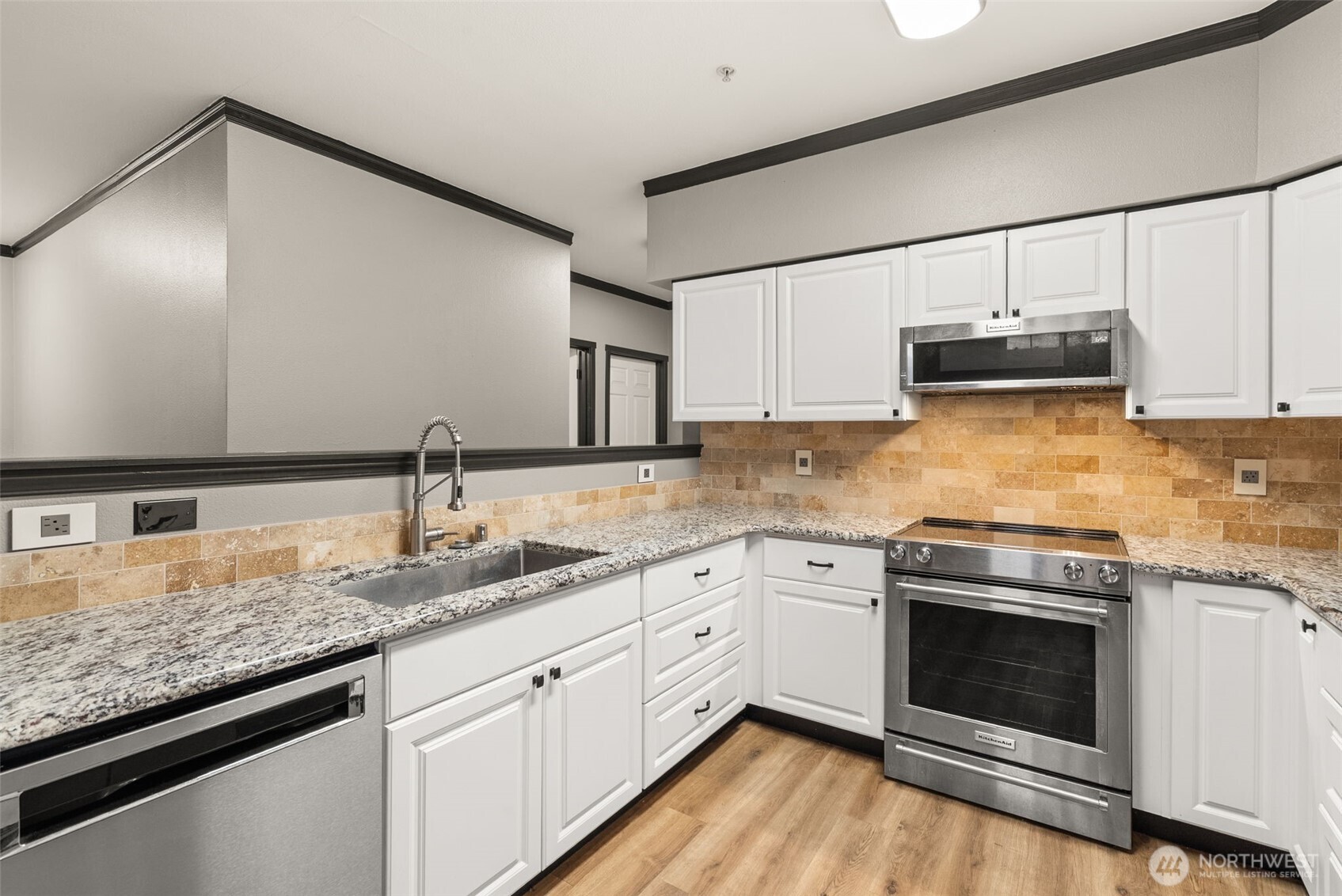 10015 186th Place E #111, Puyallup, WA 98375