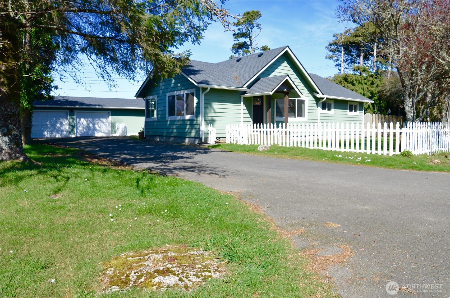 834 Jado Place , Grayland, WA 98547