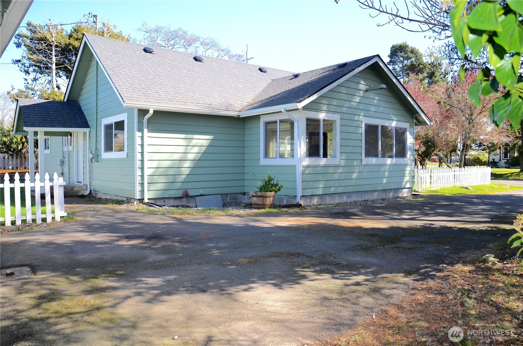 834 Jado Place , Grayland, WA 98547