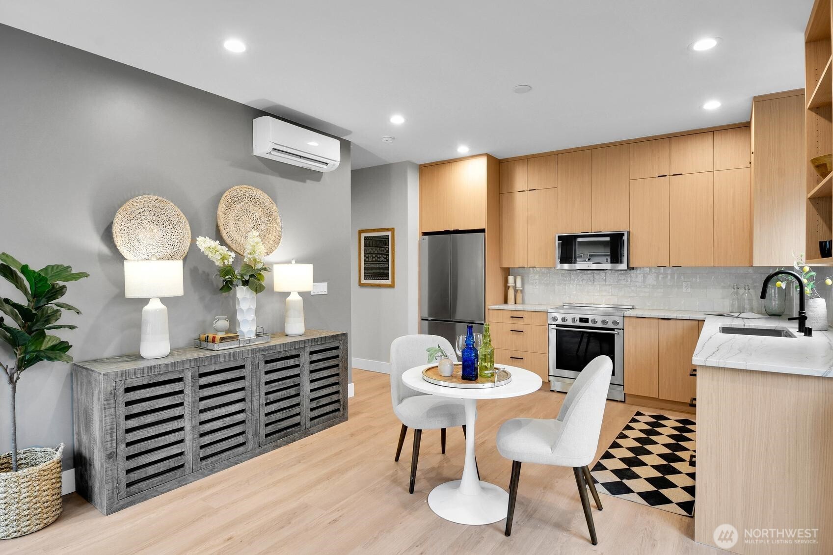 3812 SW Morgan Street , Seattle, WA 98126