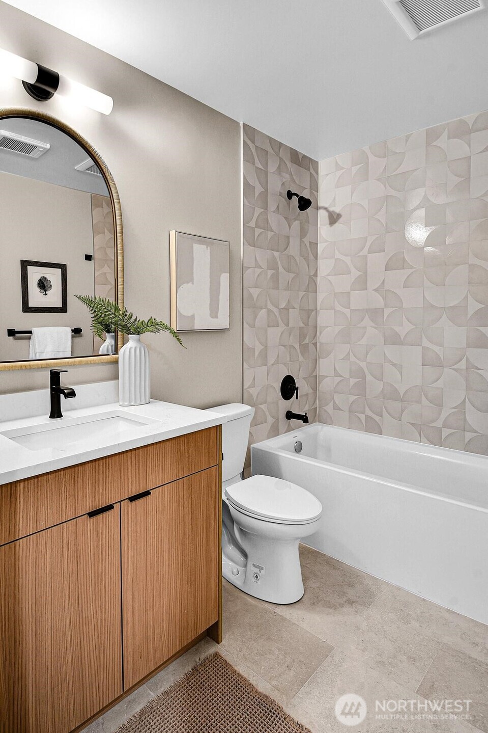 6357 38th Avenue SW, Seattle, WA 98126