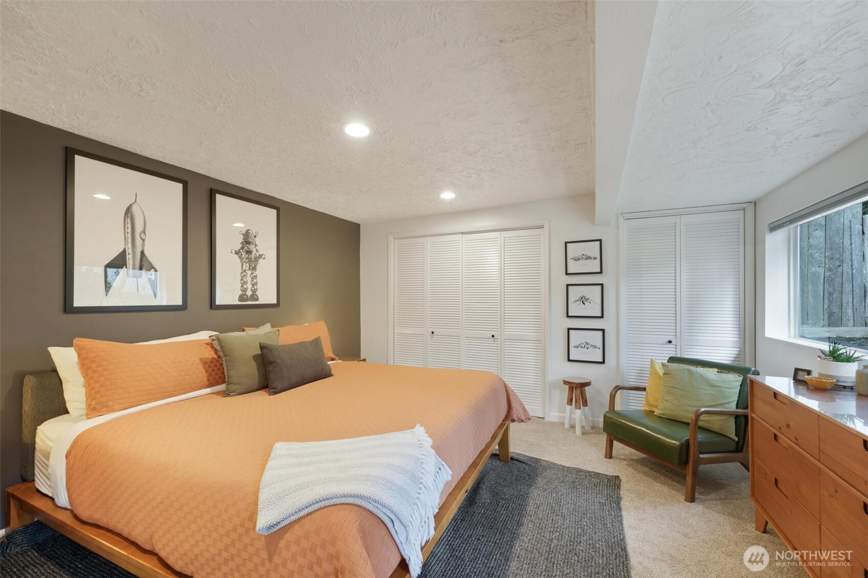 350 N Sunset Drive , Camano Island, WA 98282