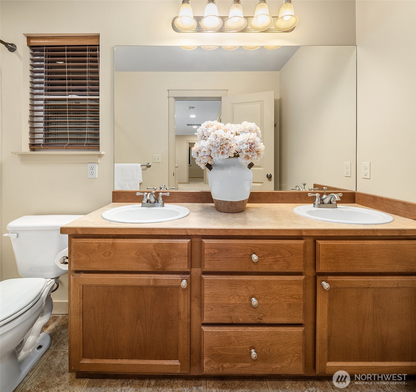 12612 Eagles Nest Drive , Mukilteo, WA 98275