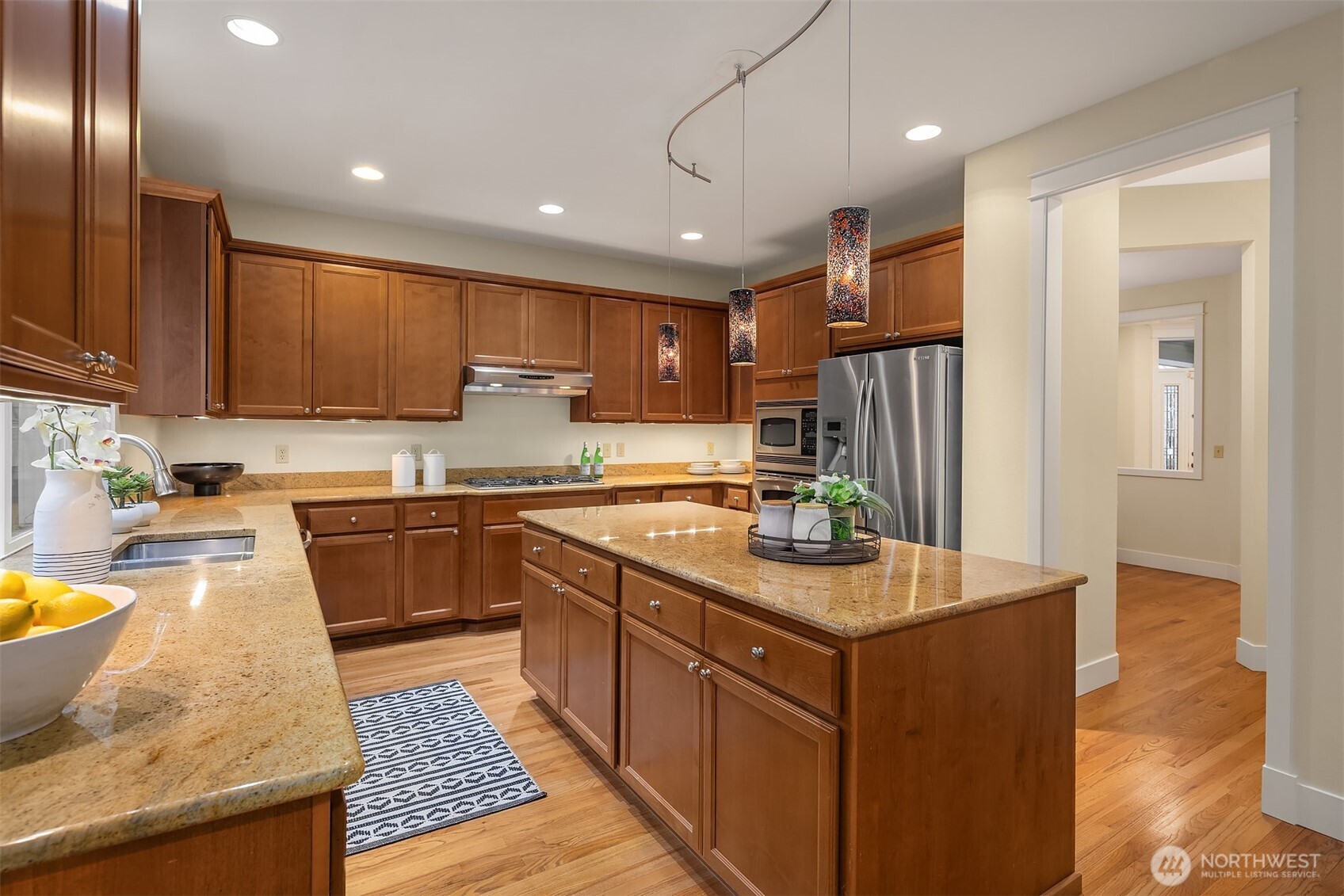 12612 Eagles Nest Drive , Mukilteo, WA 98275