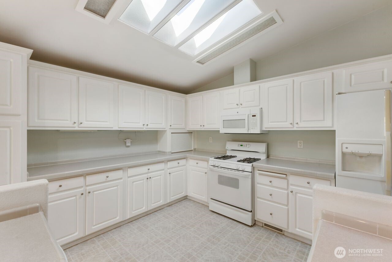 8902 60th Avenue E #79, Puyallup, WA 98371