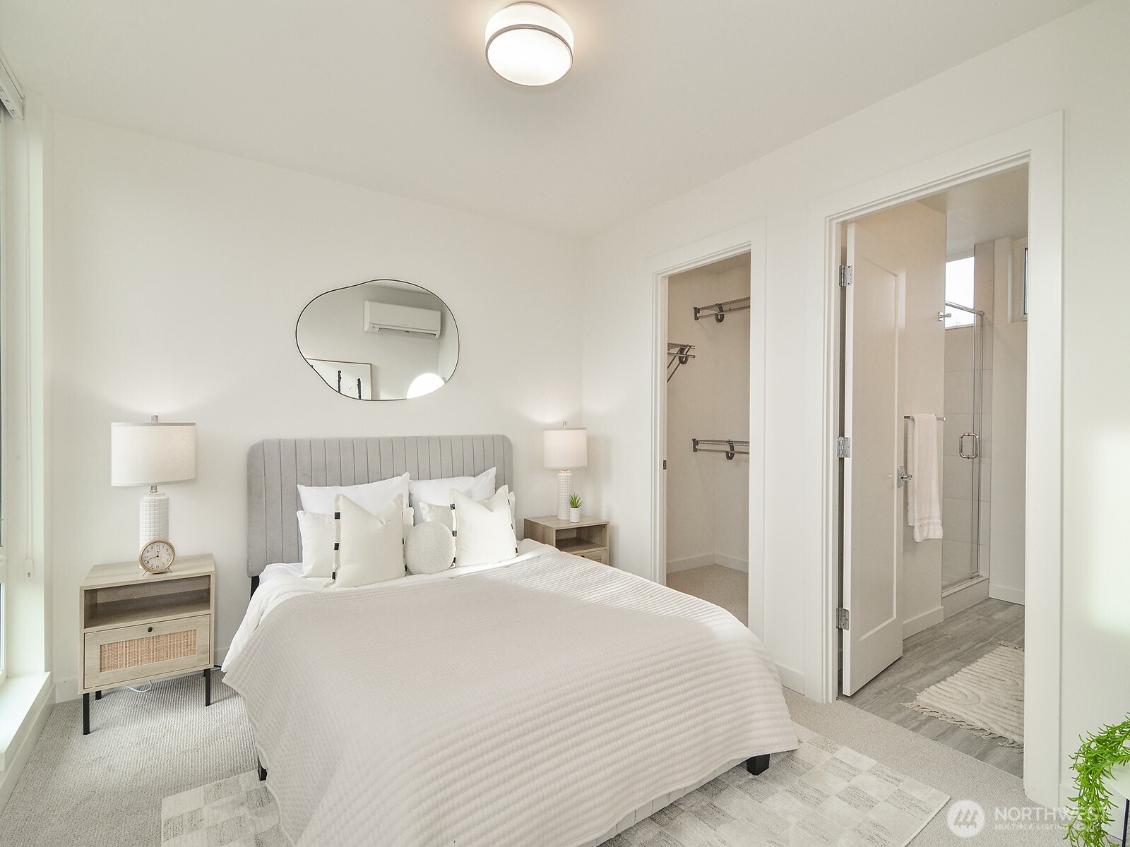 6539 4th Avenue NE #B, Seattle, WA 98115