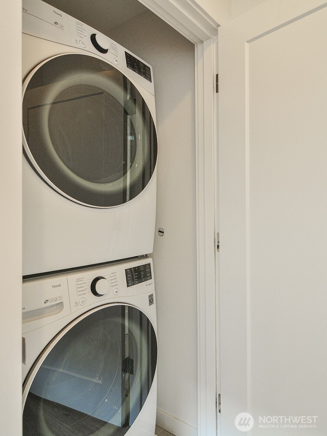 6539 4th Avenue NE #B, Seattle, WA 98115