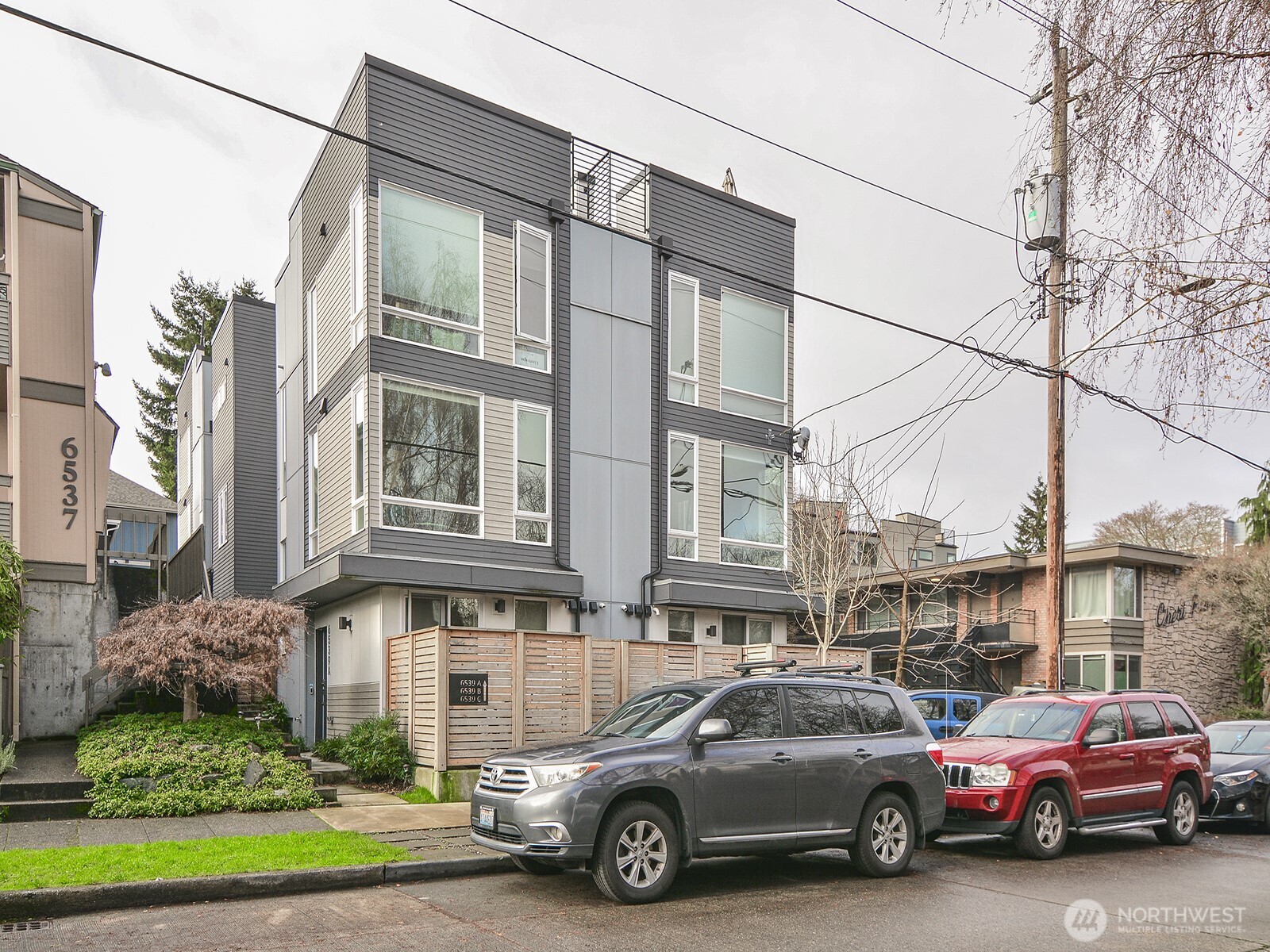 6539 4th Avenue NE #B, Seattle, WA 98115