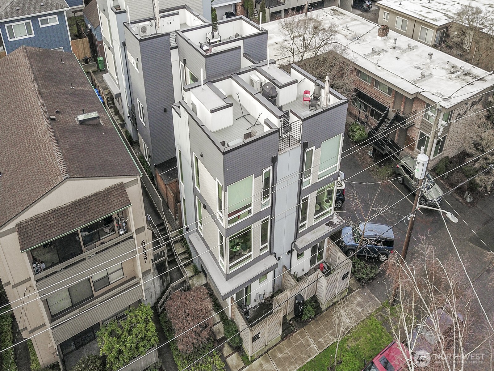 6539 4th Avenue NE #B, Seattle, WA 98115