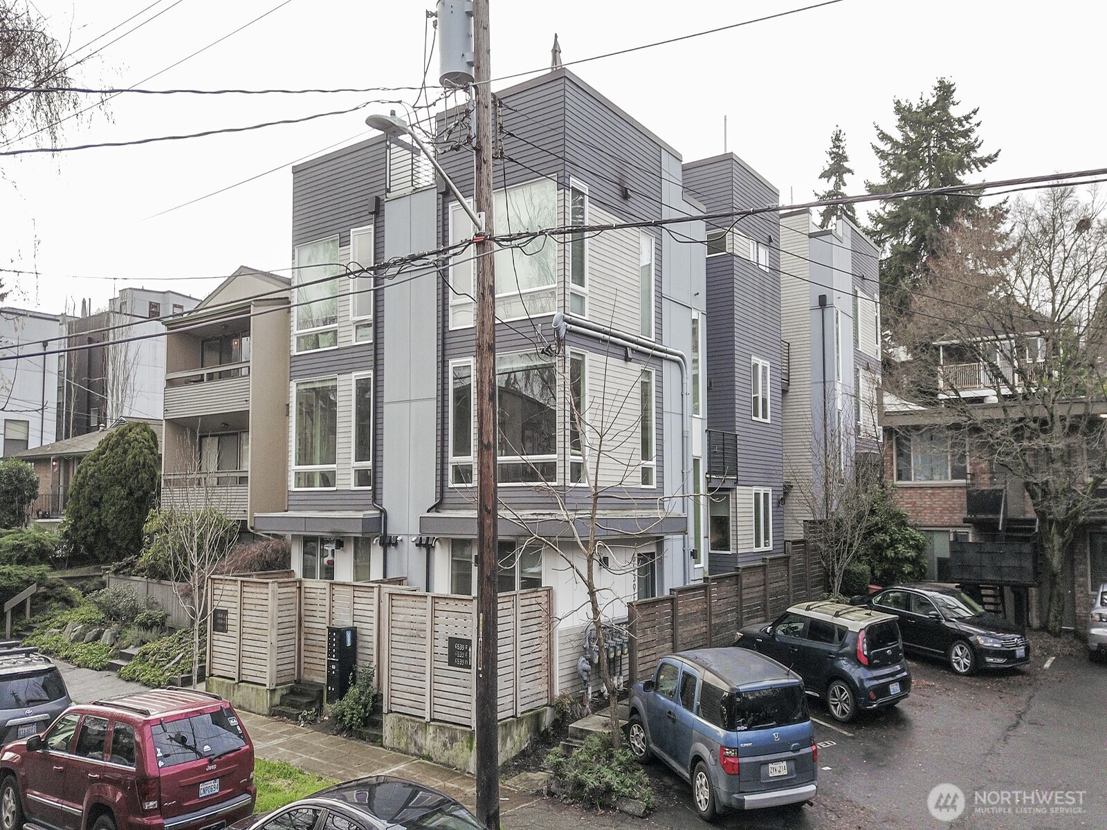 6539 4th Avenue NE #B, Seattle, WA 98115