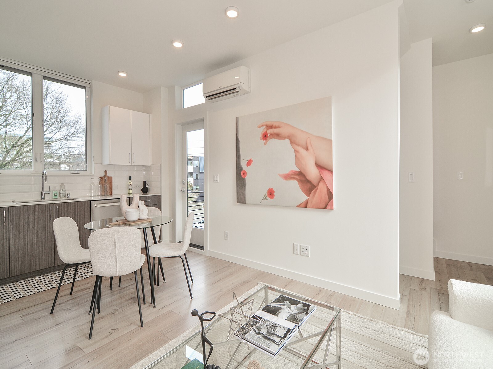 6539 4th Avenue NE #B, Seattle, WA 98115