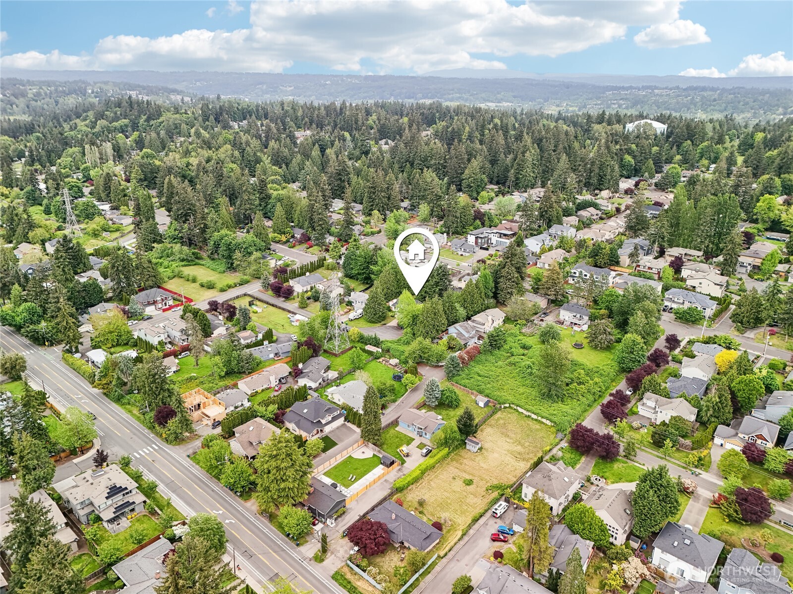 12515 NE 107th Place , Kirkland, WA 98033