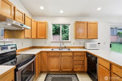 12515 NE 107th Place , Kirkland, WA 98033 - Photo 6