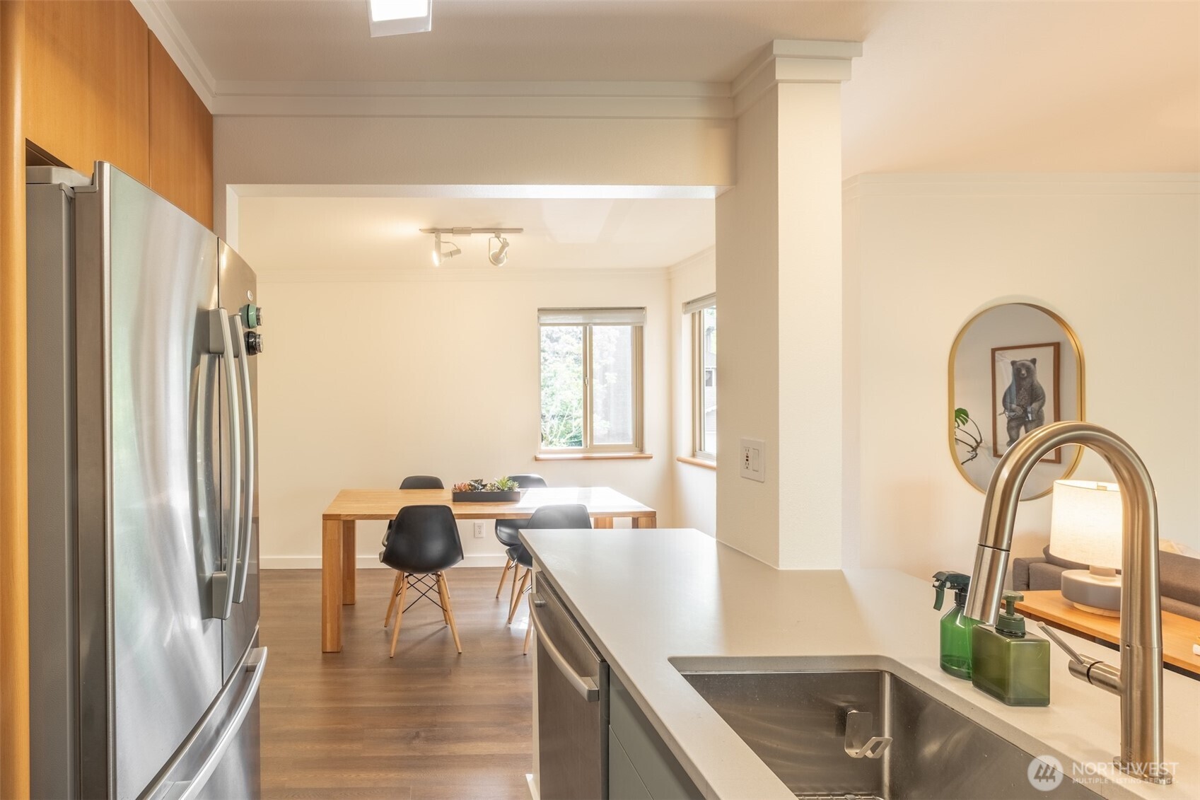 732 11th Avenue E #302, Seattle, WA 98102