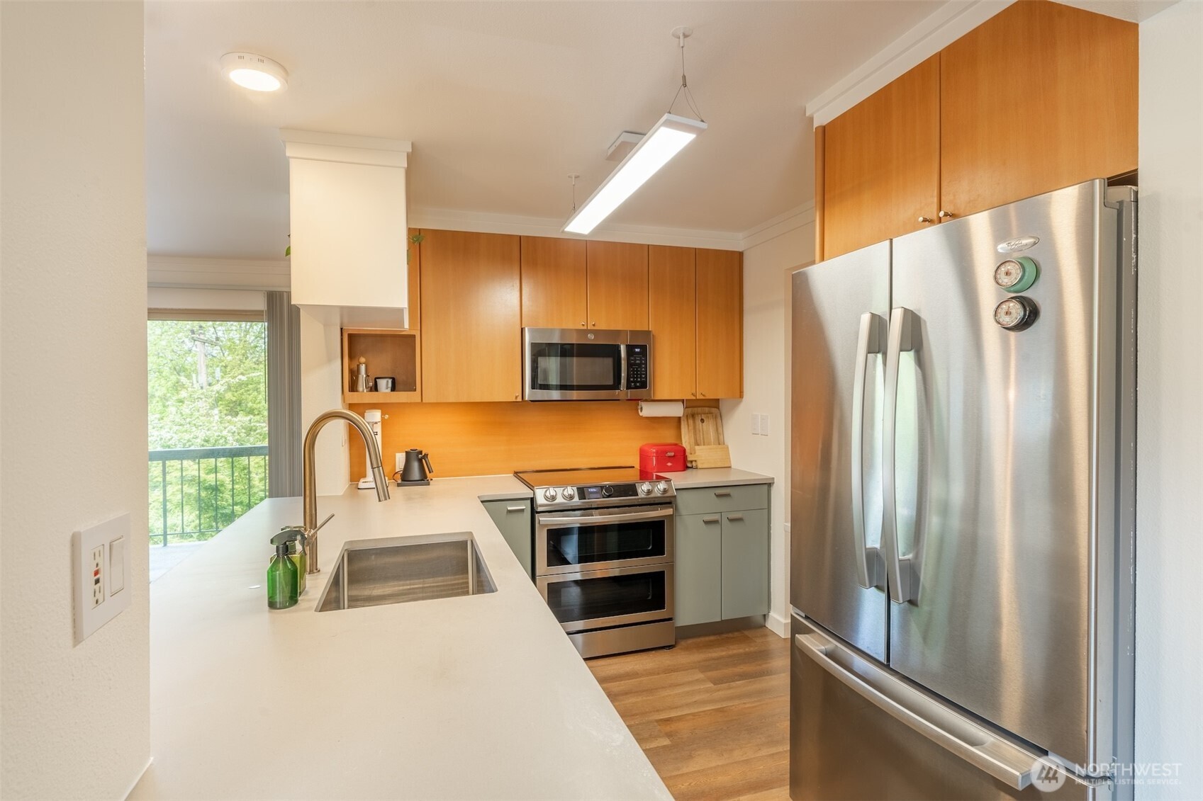 732 11th Avenue E #302, Seattle, WA 98102