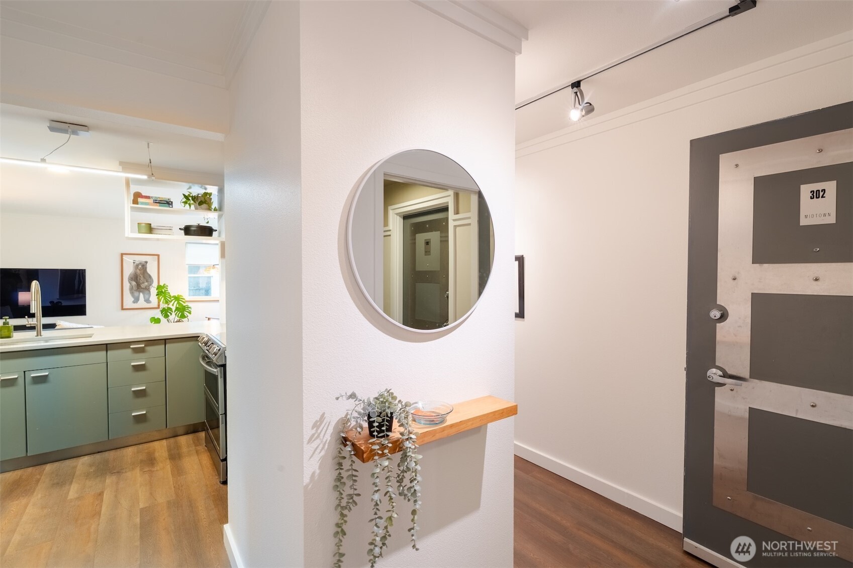 732 11th Avenue E #302, Seattle, WA 98102