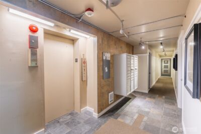732 11th Avenue E #302, Seattle, WA 98102 - Photo 23