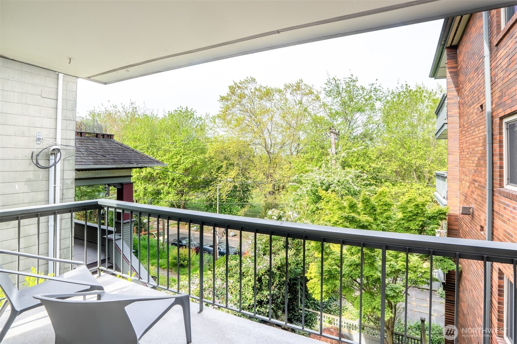 732 11th Avenue E #302, Seattle, WA 98102