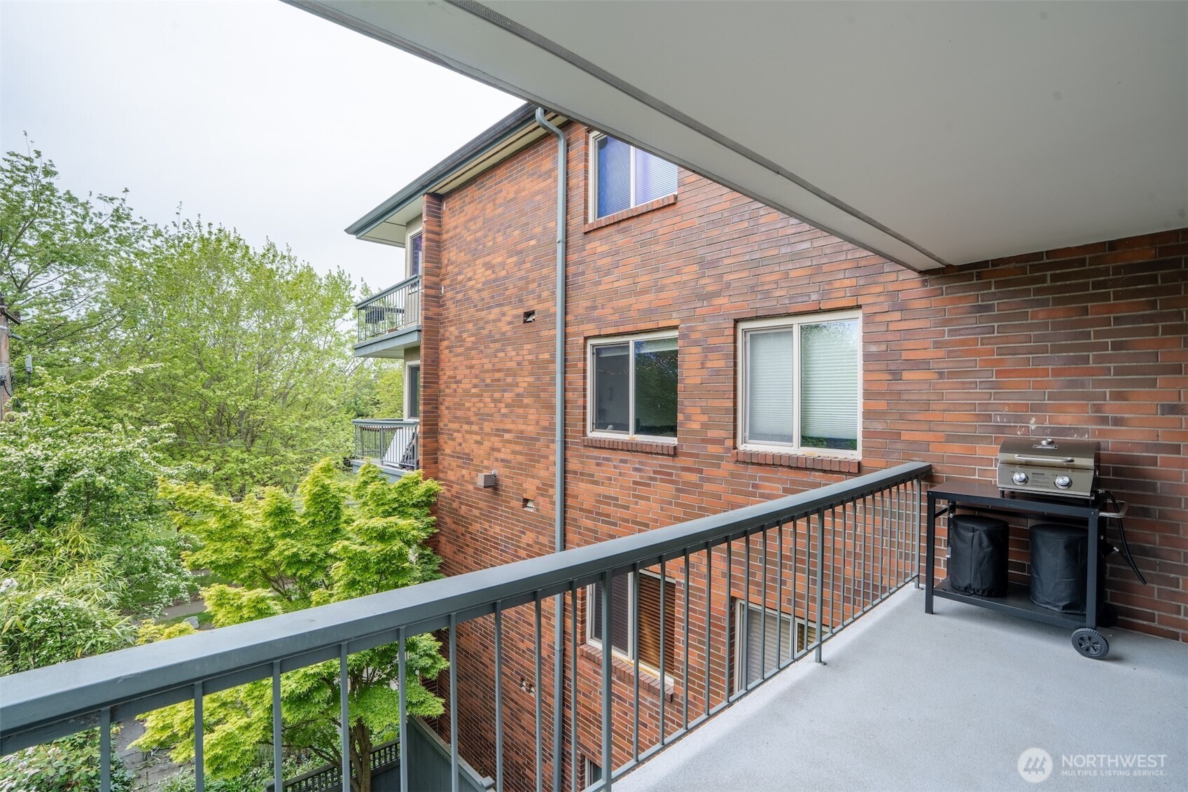 732 11th Avenue E #302, Seattle, WA 98102