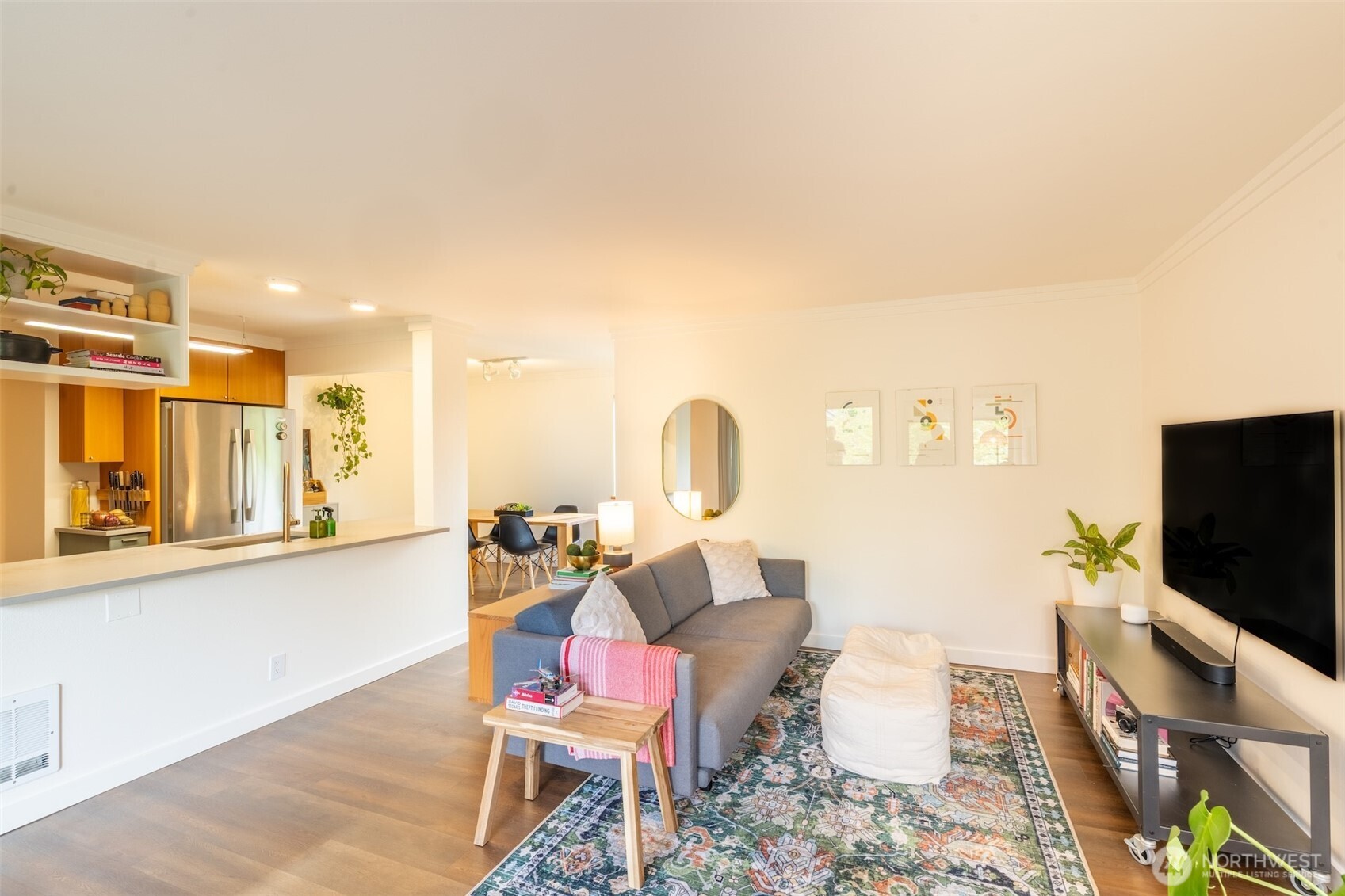 732 11th Avenue E #302, Seattle, WA 98102