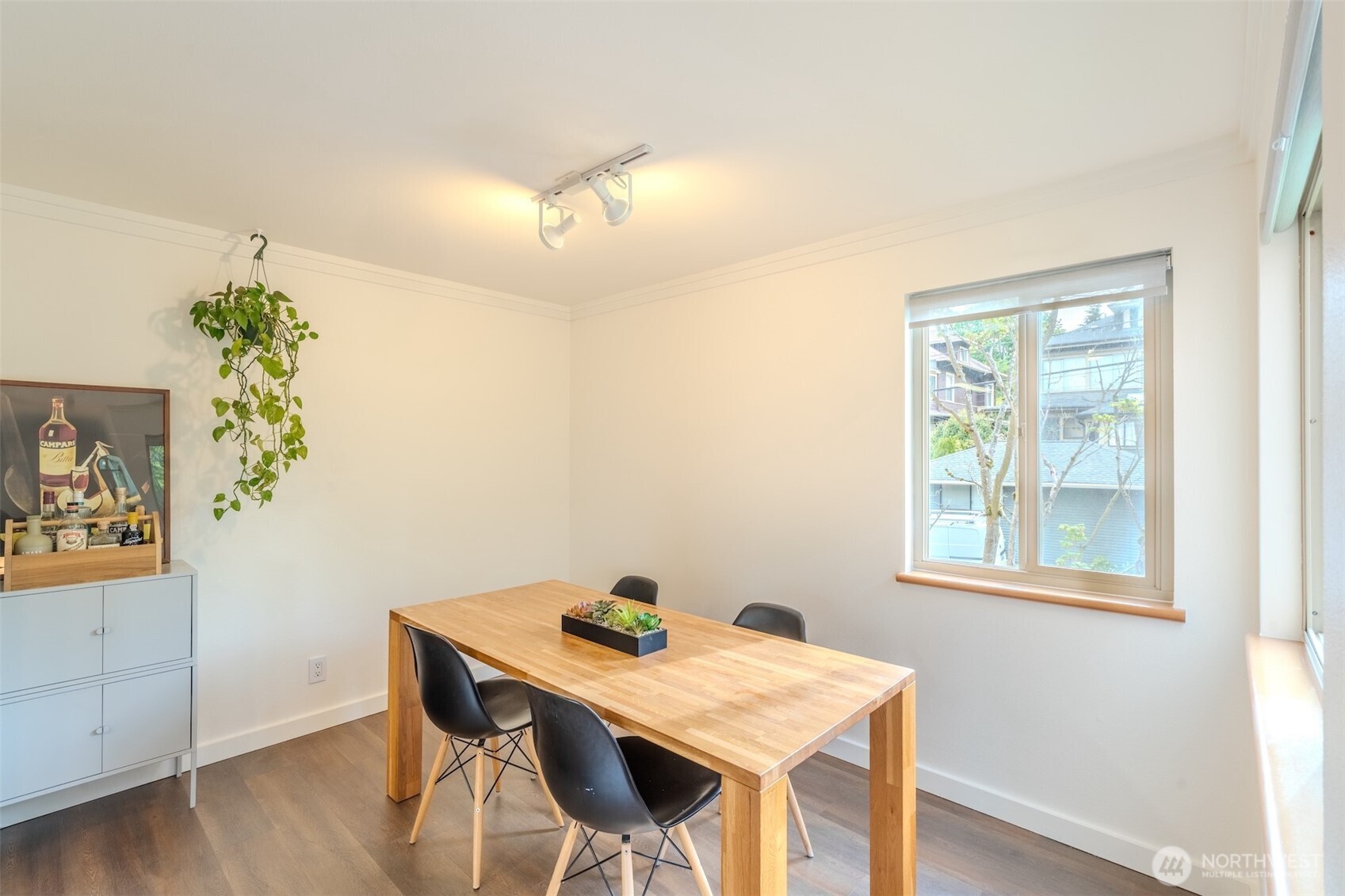 732 11th Avenue E #302, Seattle, WA 98102